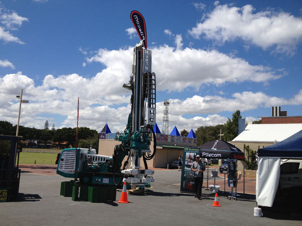 Grande Aço Empilhar Participou De Exposições Western Mining Australiano Na Austrália