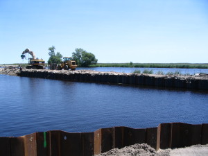 Fundação Breakwater Reforçada com Estaca prancha